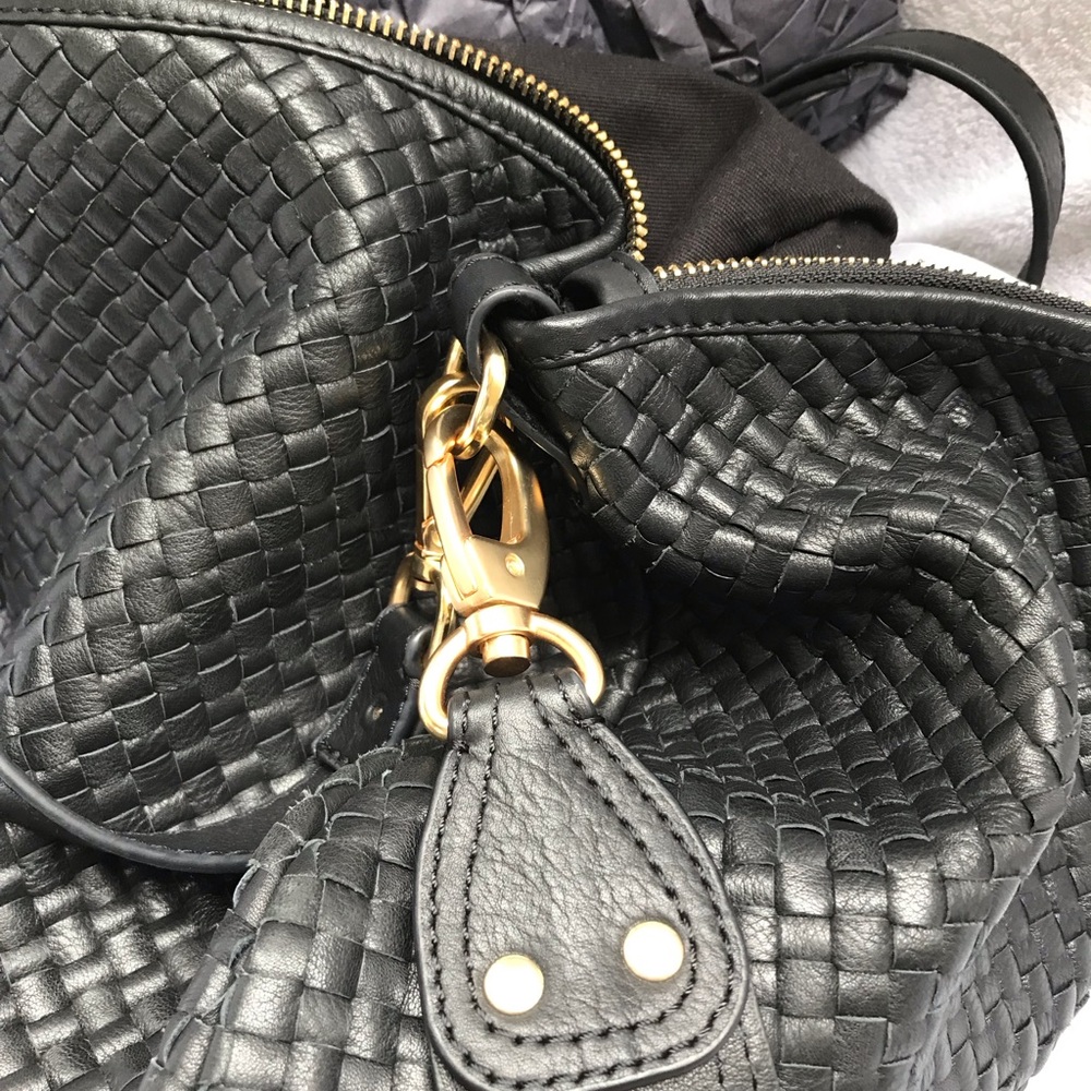 Quince Black Woven Shoulder Bag - Picture 11 of 14